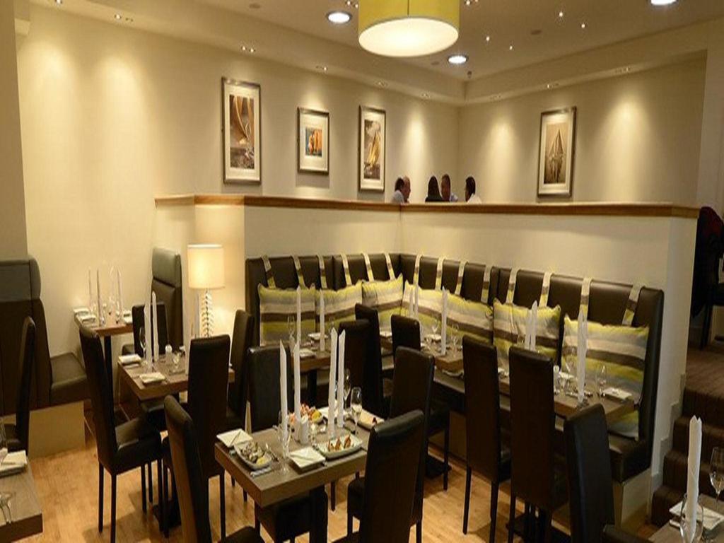 Anchor Hotel And Seabed Restaurant 타버트 외부 사진